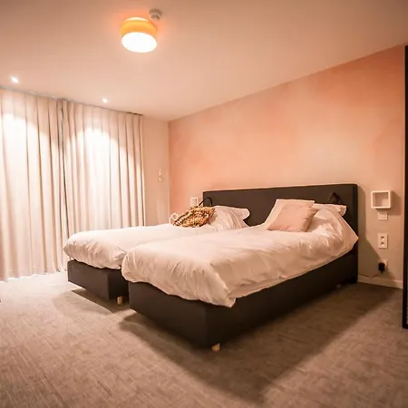 - Elementum Hotel