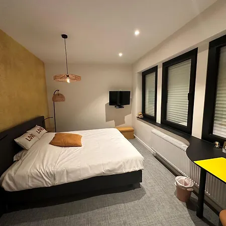 - Elementum Hotel 3*